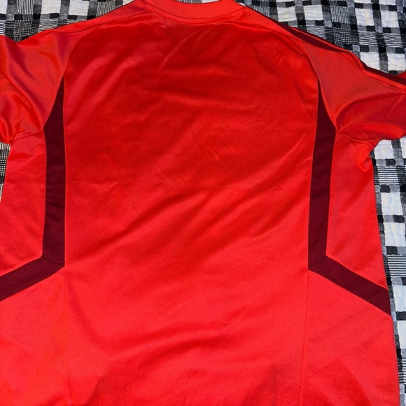Bayern training jersey - Picture 2 of 3